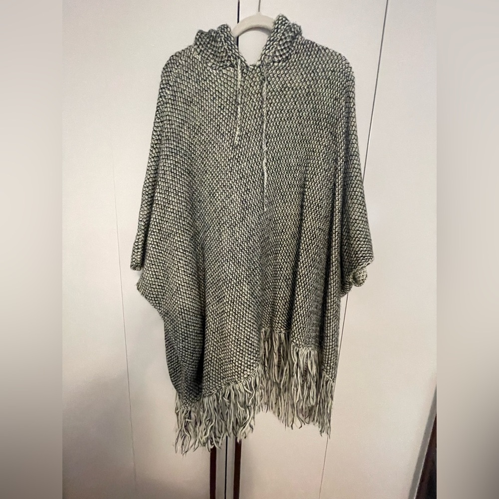 Forever 21 Monochrome Knit Poncho